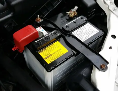 Lead-acid batteries: types, advantages and disadvantages