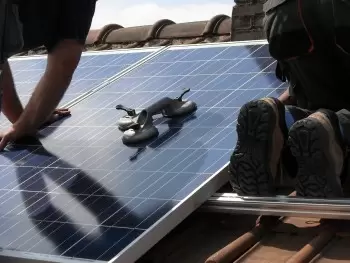 What is a solar panel? DC and AC solar panels and solar collectors