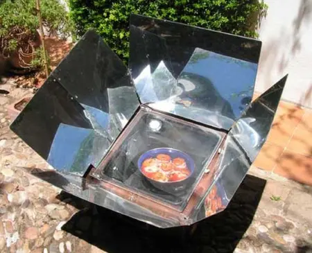 Solar cooker: A sustainable and ecological alternative